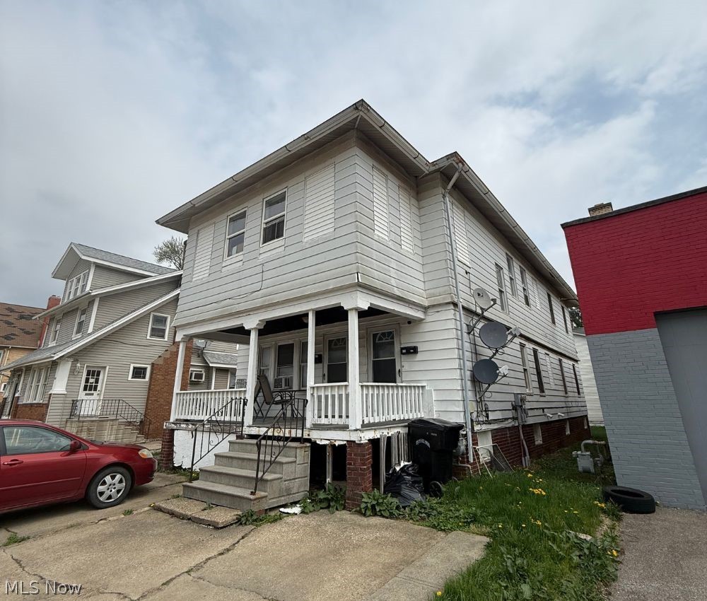 O Bowen & William S Wallaces - Residential Income