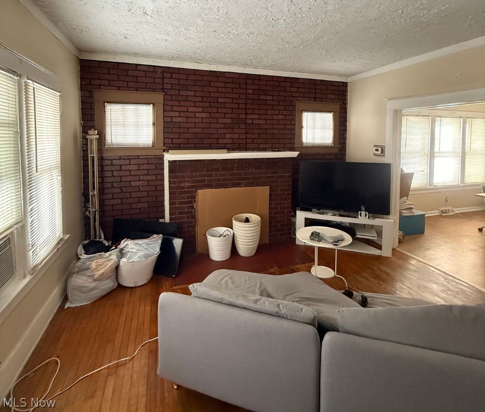 O Bowen & William S Wallaces - Residential Income