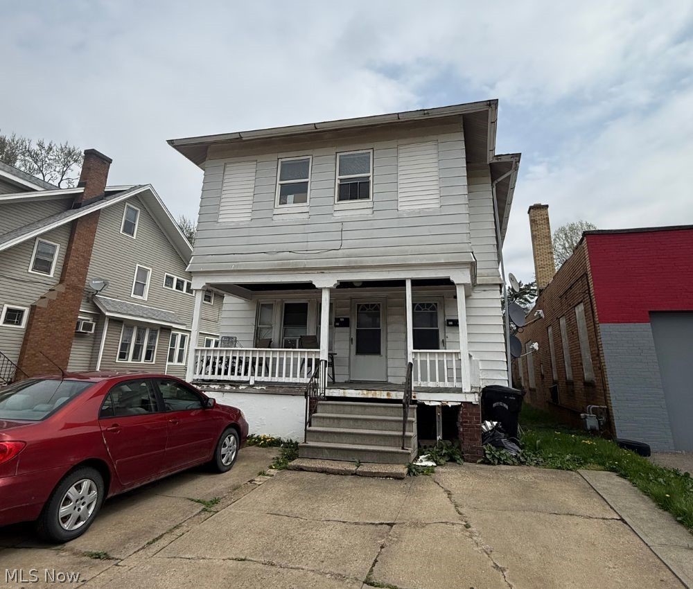 O Bowen & William S Wallaces - Residential Income