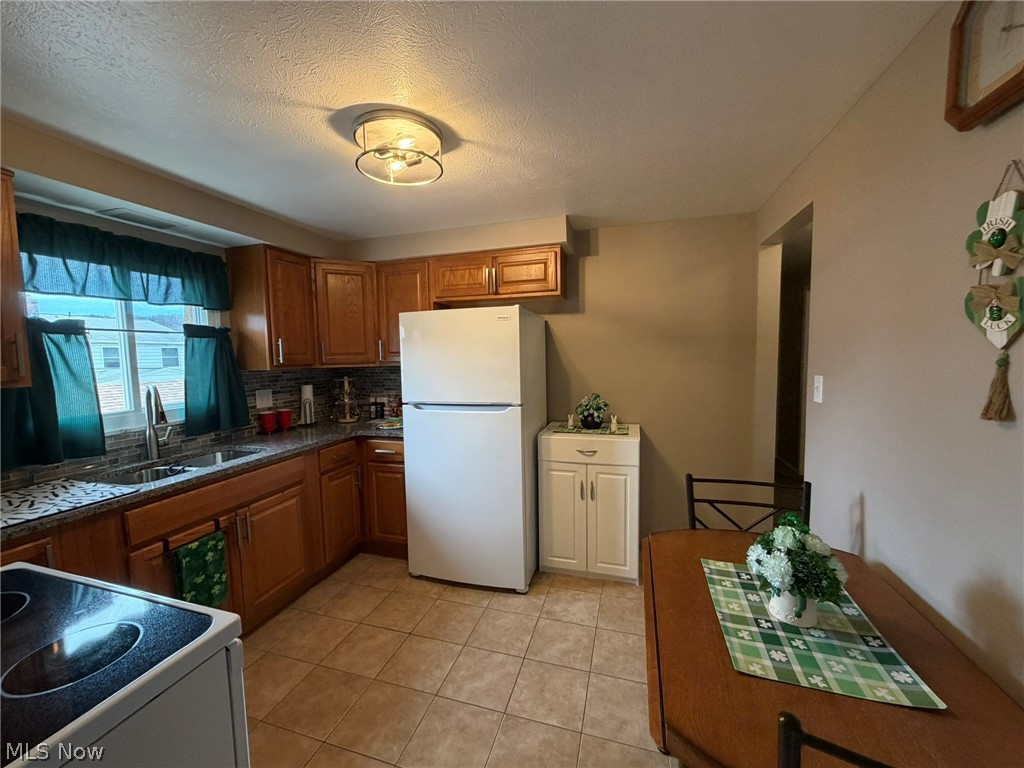 Concord Square Village Condo E - Residential