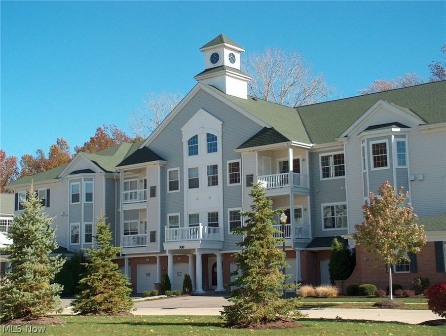 Lovely 2 BR overlooking golf course.  WOOD FLOORS and new carpet in bedrooms.  Open great room design.  insuite laundry. balcony.  Experience resort style living at  The Aqua.  The finest clubhouse on the area with pub, gathering areas, workout room, tanning, party rooms, golf course on property.  Close to it all and in Avon Lake.  This is a unique place.  Across the street from lakefront park with beach, boat launch, and pier.  Beautiful grounds with abundant greenspace.