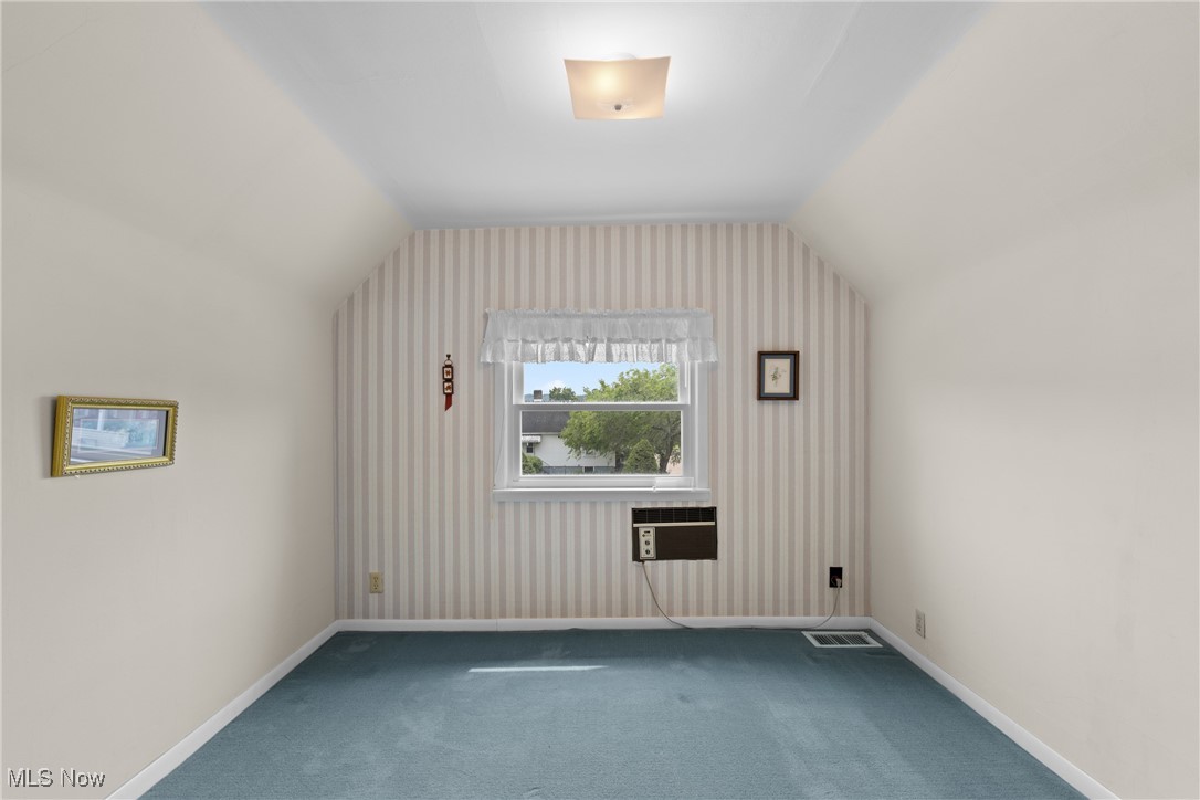 111 W 41st Street, Shadyside, Ohio image 18