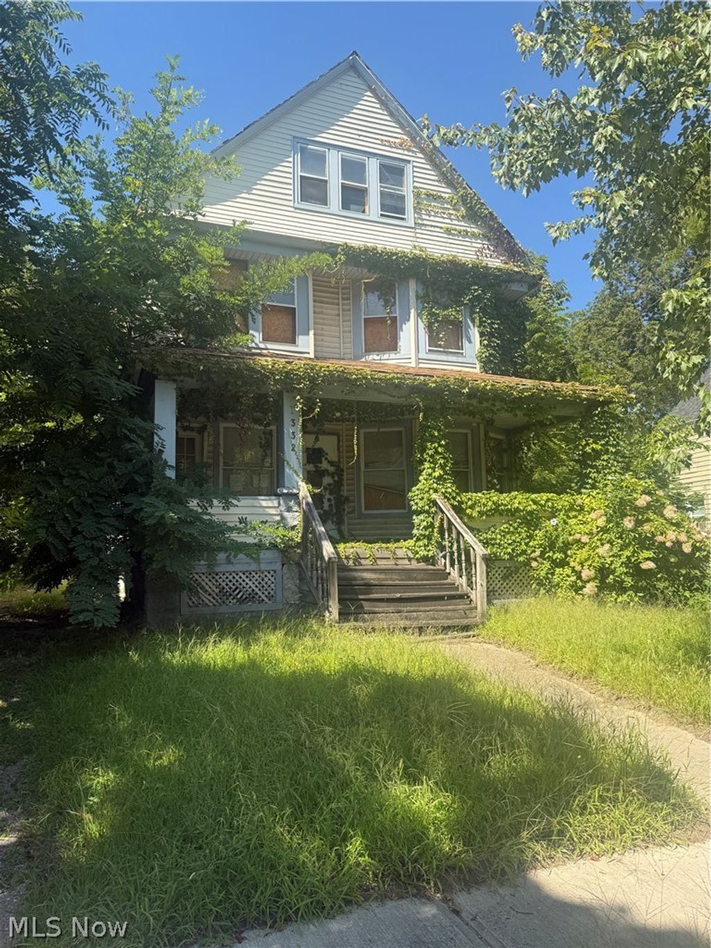Photo of 1332 E 84th Street, Cleveland, OH 44103 (MLS # 5186621)