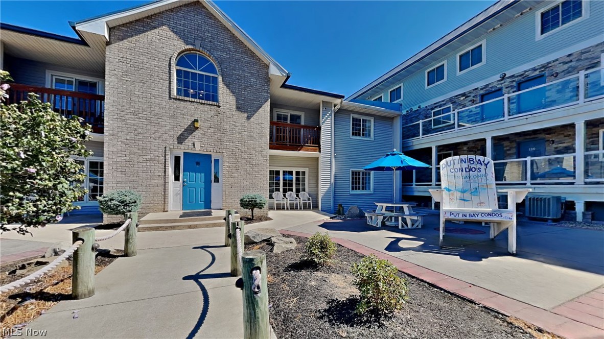 South Shore Beach Condo - Residential