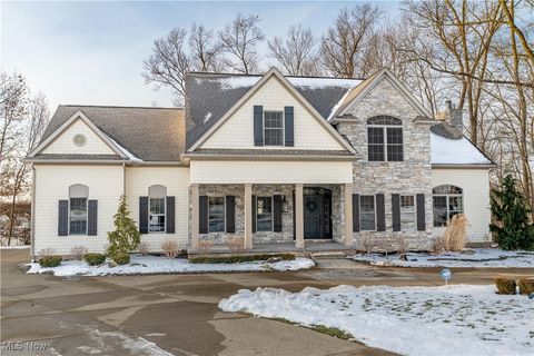 3595 Vineyard Avenue NW Canton OH 44708