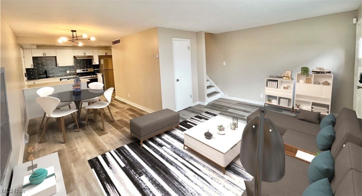 Citizens Real Estate Co - Residential Lease