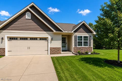 Condo For Sale - 205 Nautical Way #43<br/> Lake County, Fairport Harbor, OH 44077