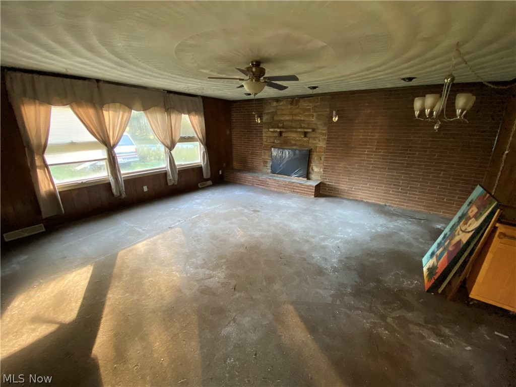 Glen #6 - Residential