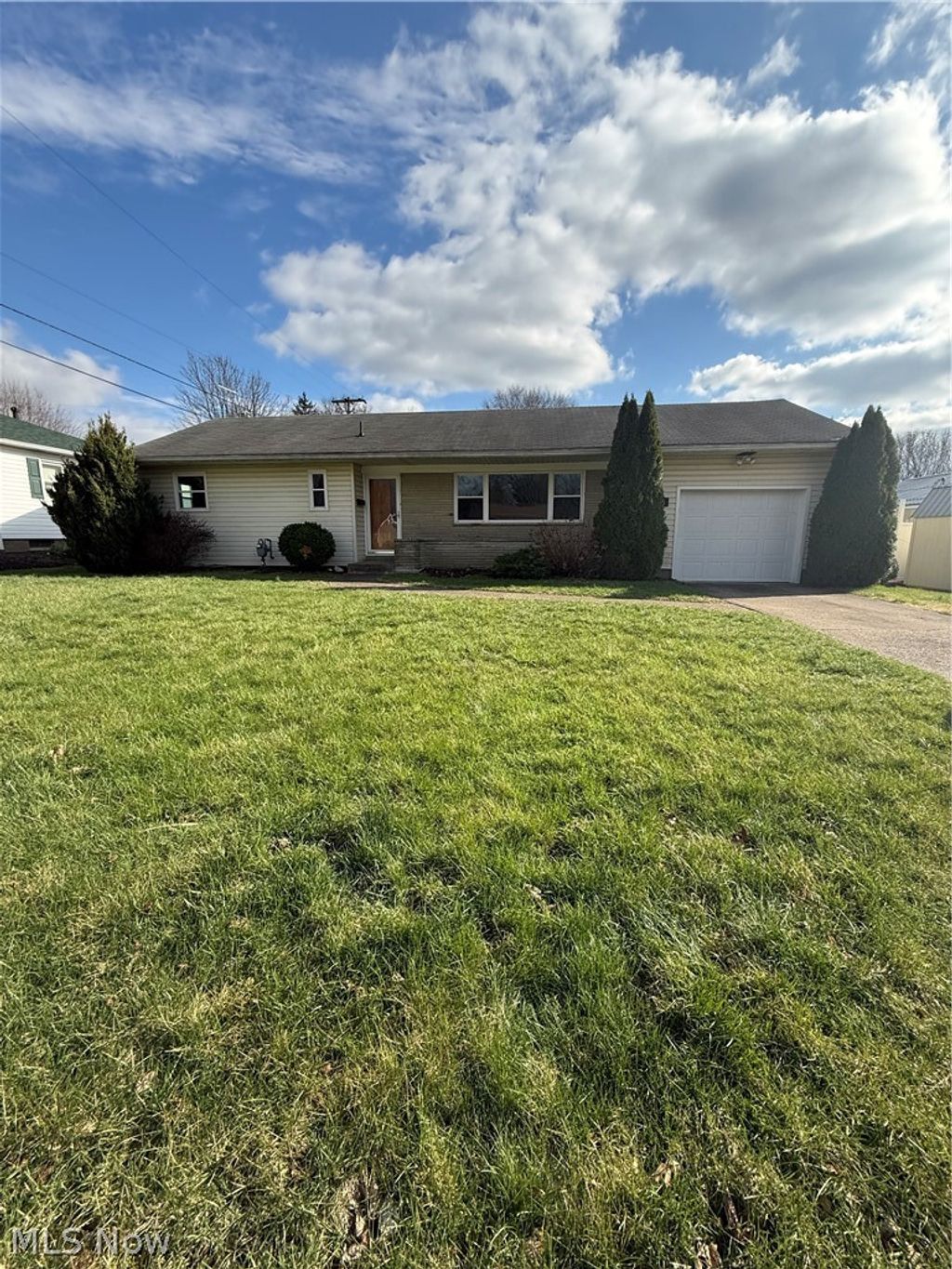 Photo of 1415 Tomahawk Lane, Coshocton, OH 43812 (MLS # 5197029)