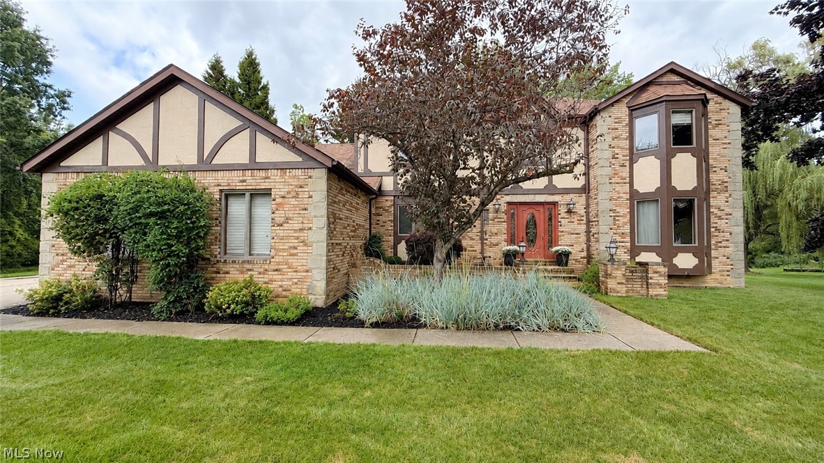 4822 Sweetwater Drive