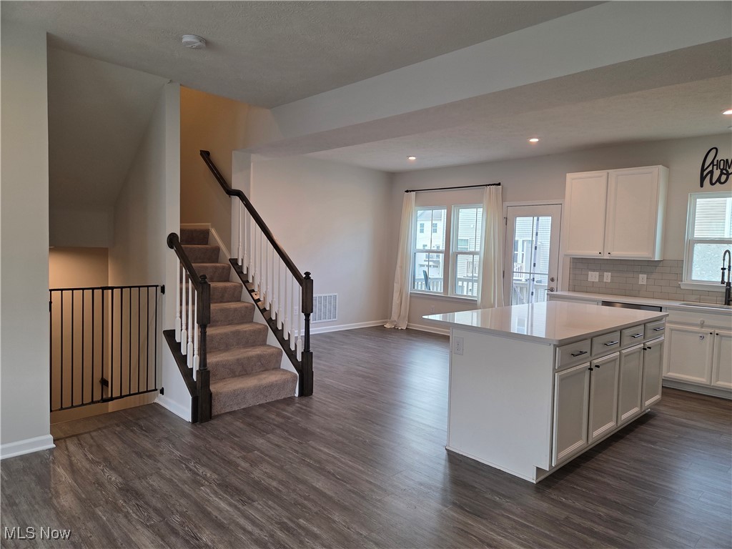 Concord Village #2 Condo Ph 3 - Residential Lease