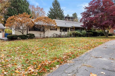 4345 Martin Drive North Olmsted OH 44070