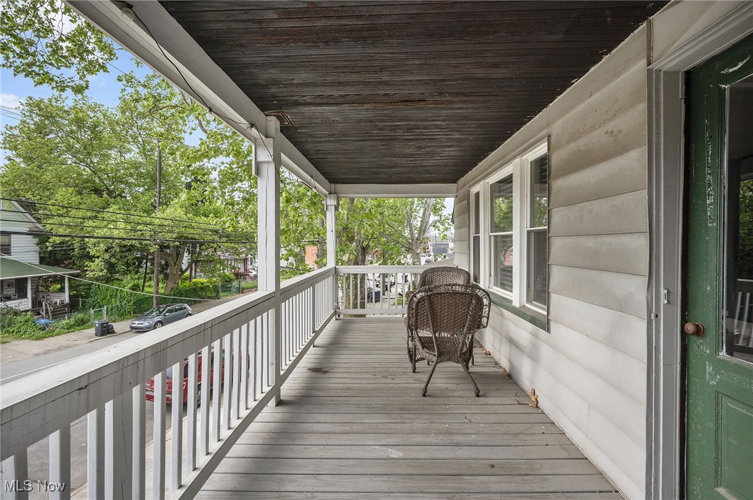 Cleveland, Ohio 44113, United States, 6 Bedrooms Bedrooms, ,2 BathroomsBathrooms,Residential,Active,143727