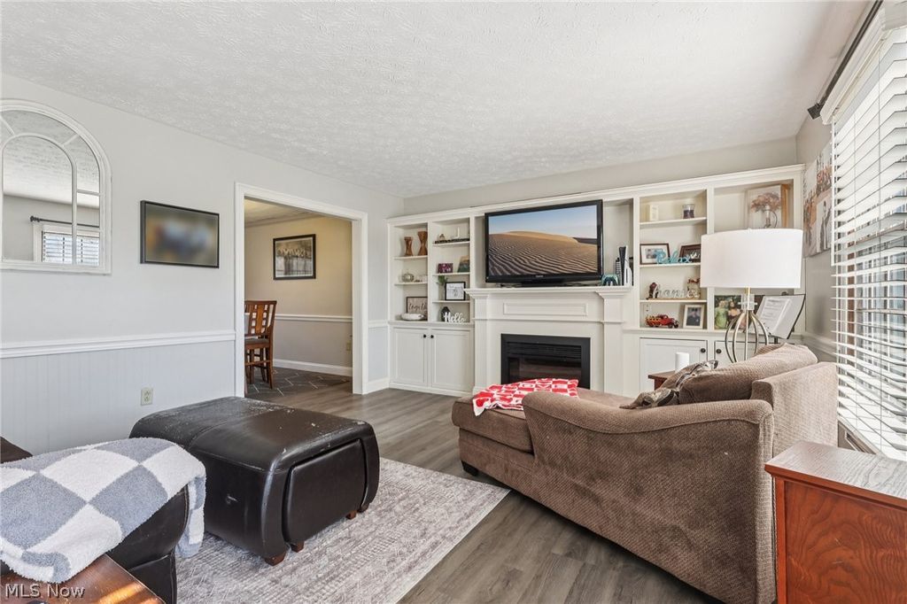 Photo of 1957 Henn Hyde Road NE, Howland, OH 44484 (MLS # 5200640)