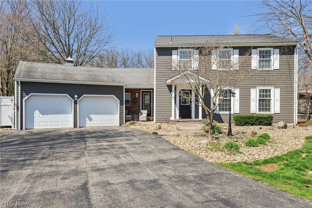 Photo of 1957 Henn Hyde Road NE, Howland, OH 44484 (MLS # 5200640)