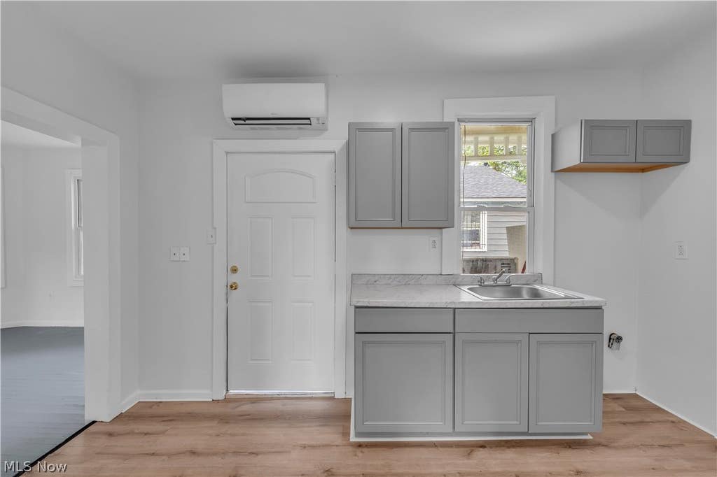 Photo of 5011 Clark Avenue #1/DN, Cleveland, OH 44102 (MLS # 5223754)