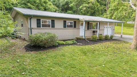 Tiny photo for 544 Homestead Drive Dr, Williamstown, WV 26187 (MLS # 5216129)