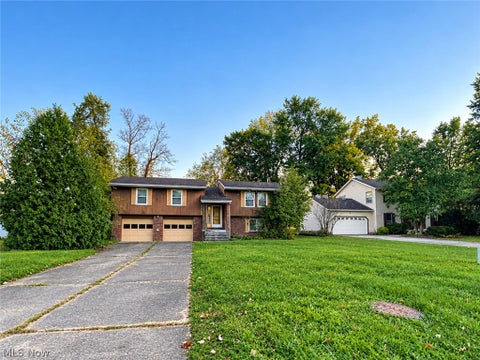Photo of 2268 Oak Point Drive, Copley, OH 44321 (MLS # 5254856)
