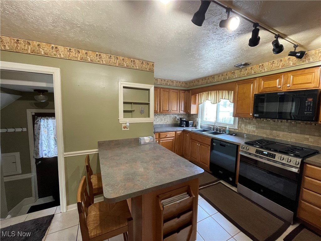 12305 Oak Park Boulevard, Garfield Heights, Ohio image 4