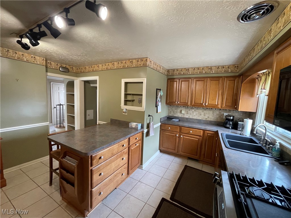 12305 Oak Park Boulevard, Garfield Heights, Ohio image 6
