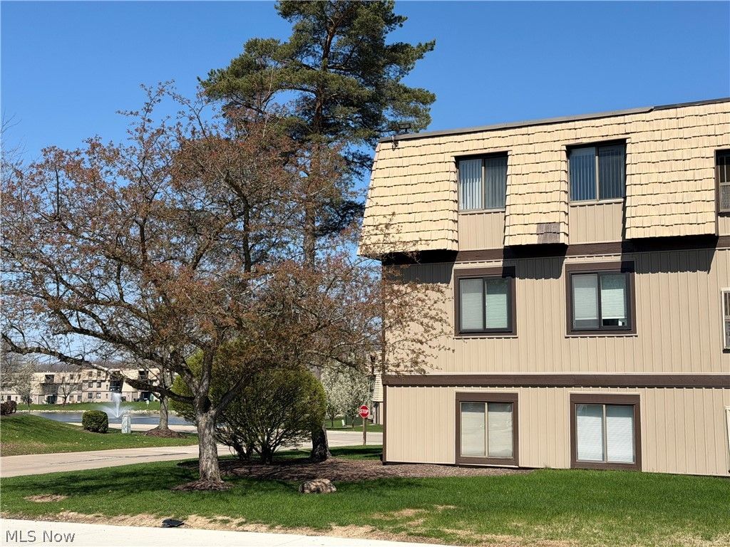 Photo of 9611 Sunrise Boulevard #K-9, North Royalton, OH 44133 (MLS # 5200384)