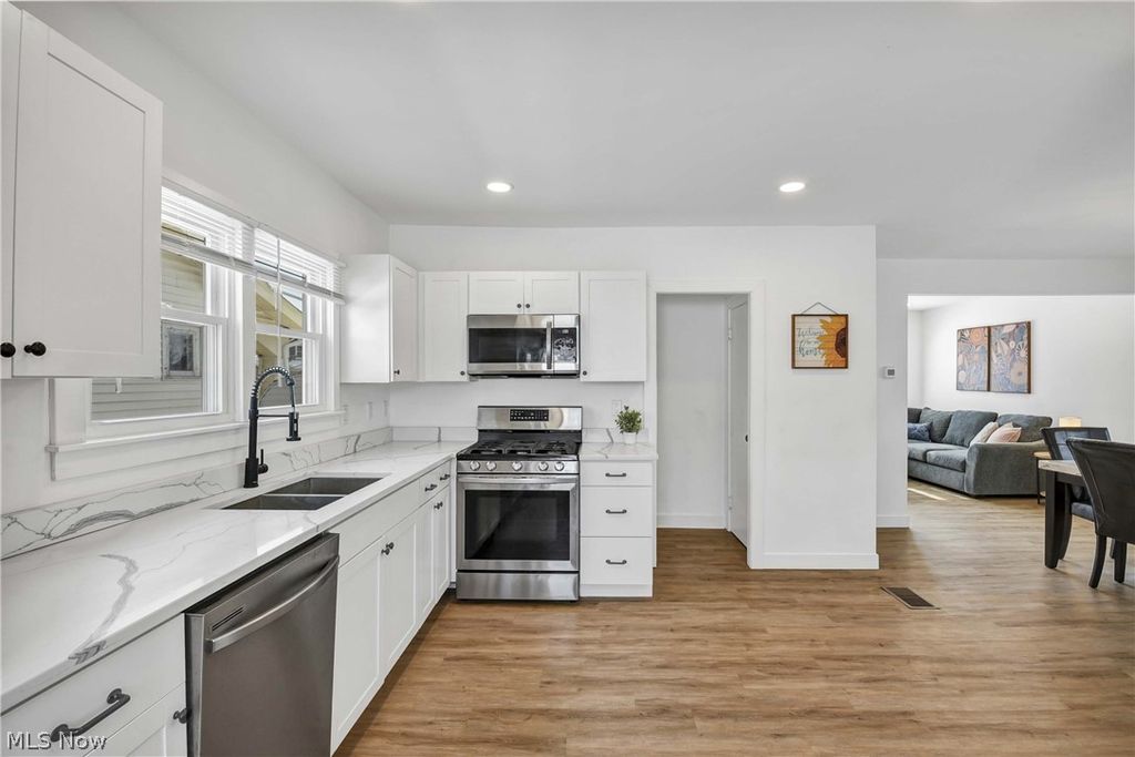 Photo of 8318 Bauerdale Avenue, Parma, OH 44129 (MLS # 5186317)