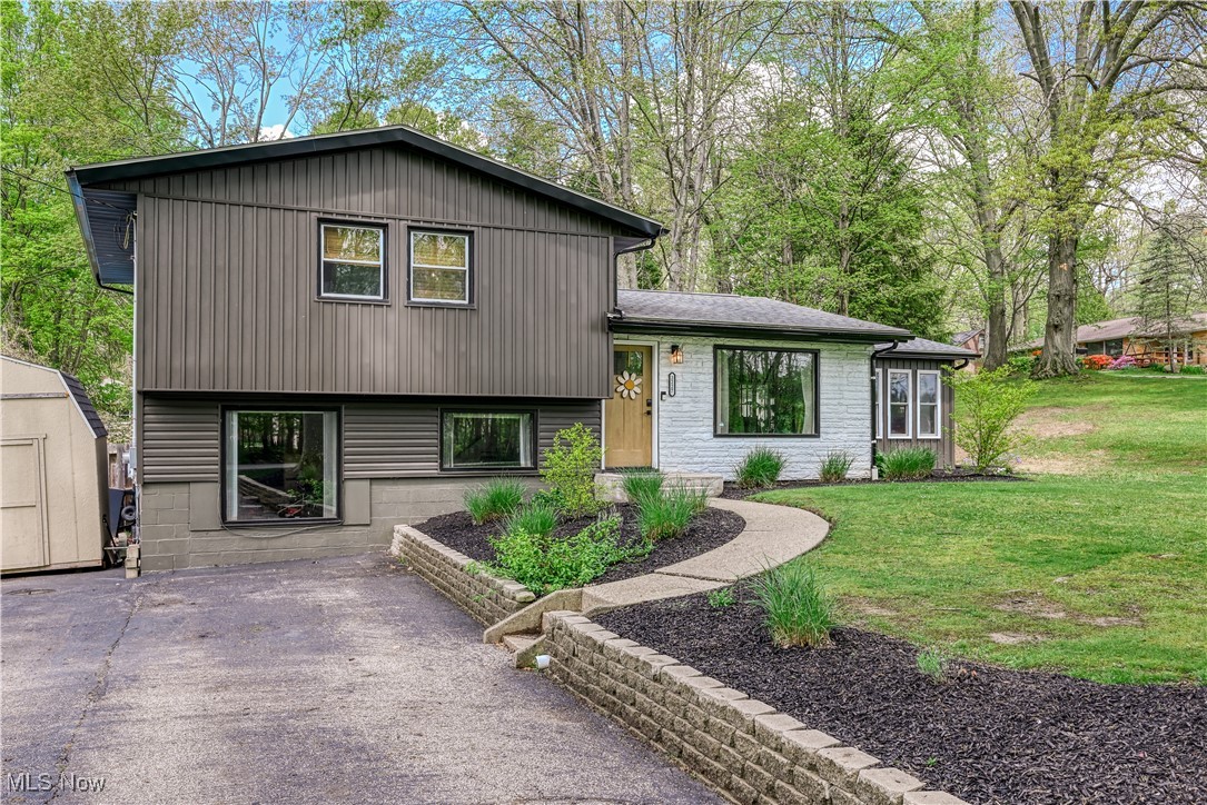 2227 Erie Street, Ravenna, Ohio image 1