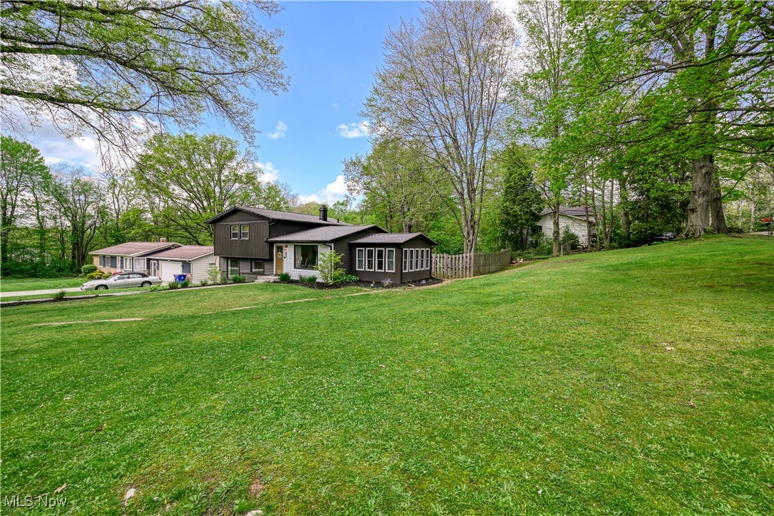 2227 Erie Street, Ravenna, Ohio image 2