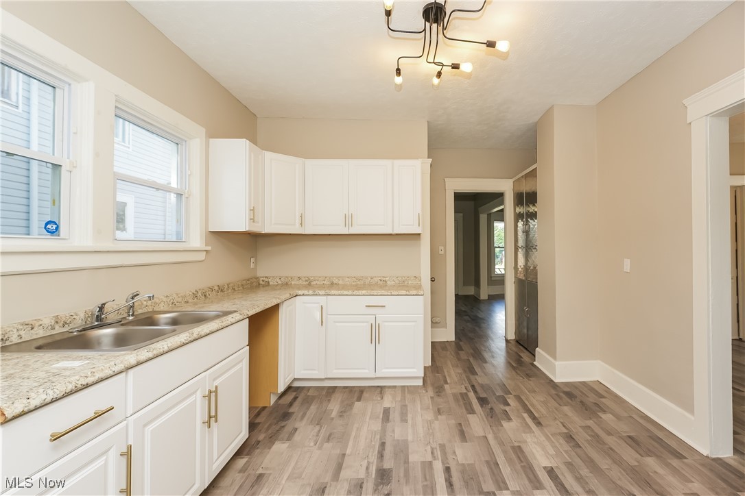 F R Elliotts - Residential