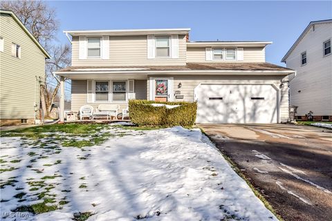 19520 Harsax Avenue Cleveland OH 44135