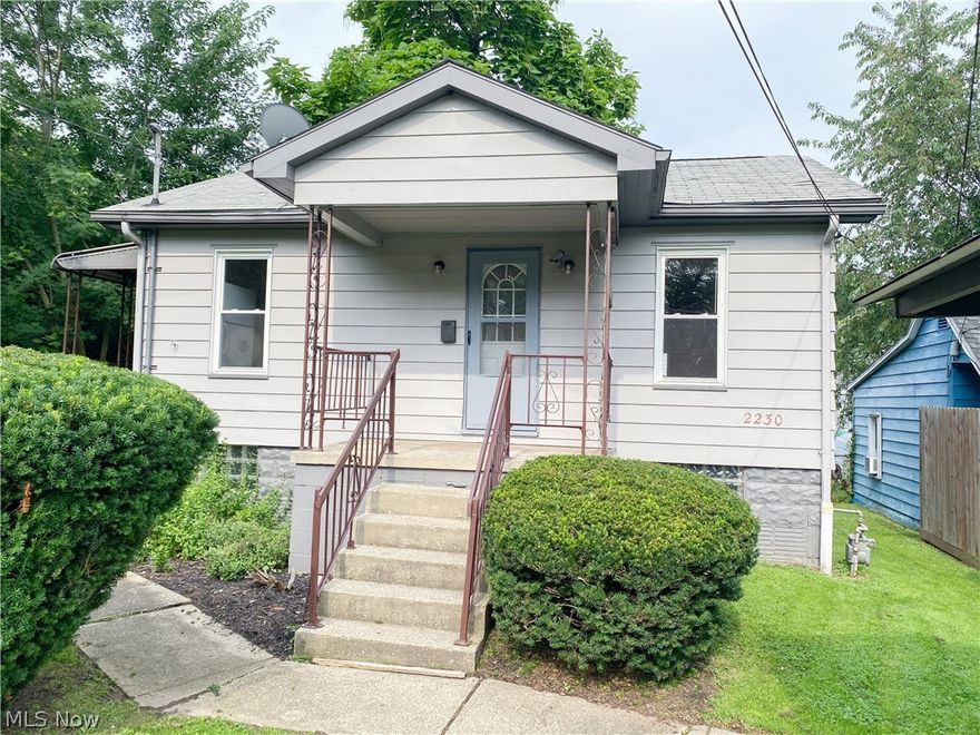 Great opportunity to purchase this very well maintained 2 bedroom ranch that sits back from the road. Currently used as an investment property, it is turn key and ready for it's new owner or tenant. Rents for $450/month as a 1 bedroom with tenant paying all utilities. Opportunity for rent to be raised if converted back to 2 bedroom.