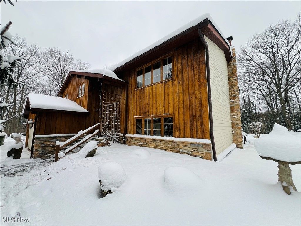 Photo of 17506 Leggett Road, Montville, OH 44064 (MLS # 5179264)