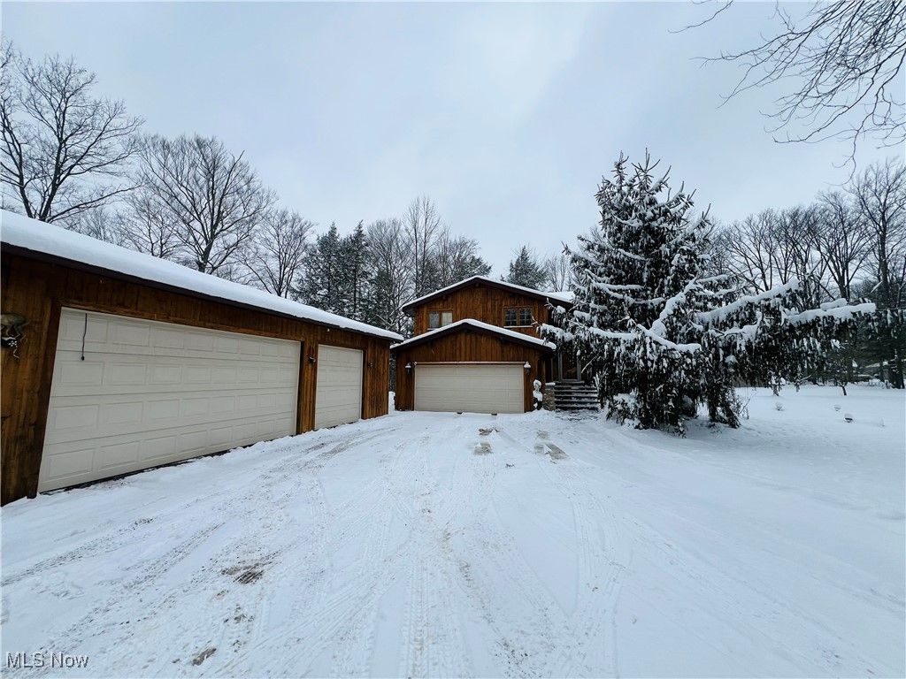 Photo of 17506 Leggett Road, Montville, OH 44064 (MLS # 5179264)
