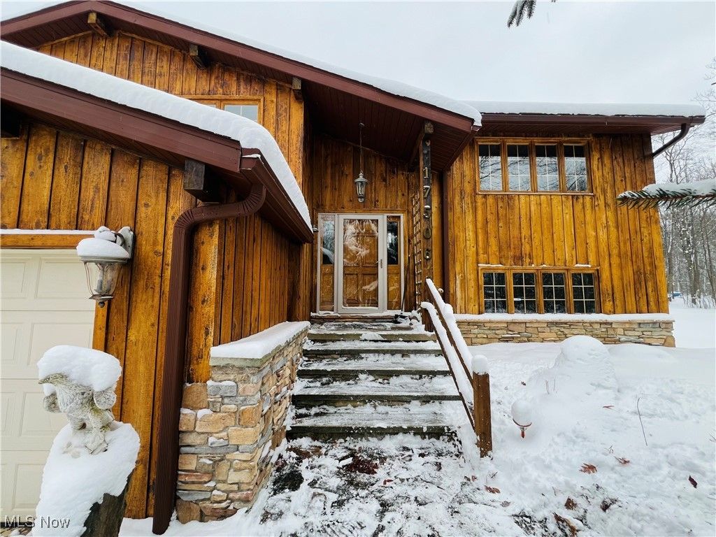 Photo of 17506 Leggett Road, Montville, OH 44064 (MLS # 5179264)