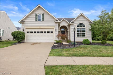 Homes For Sale - 5052 Forestland Court<br/> Brunswick, OH 44212