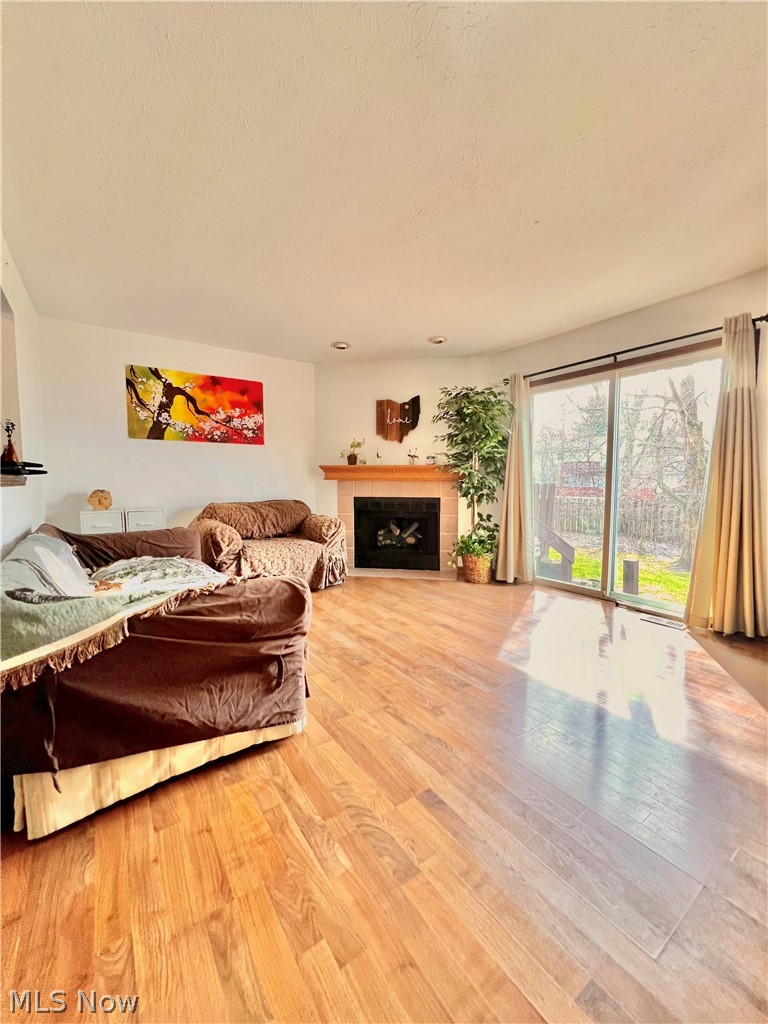 Maplecreek Twnhms - Residential