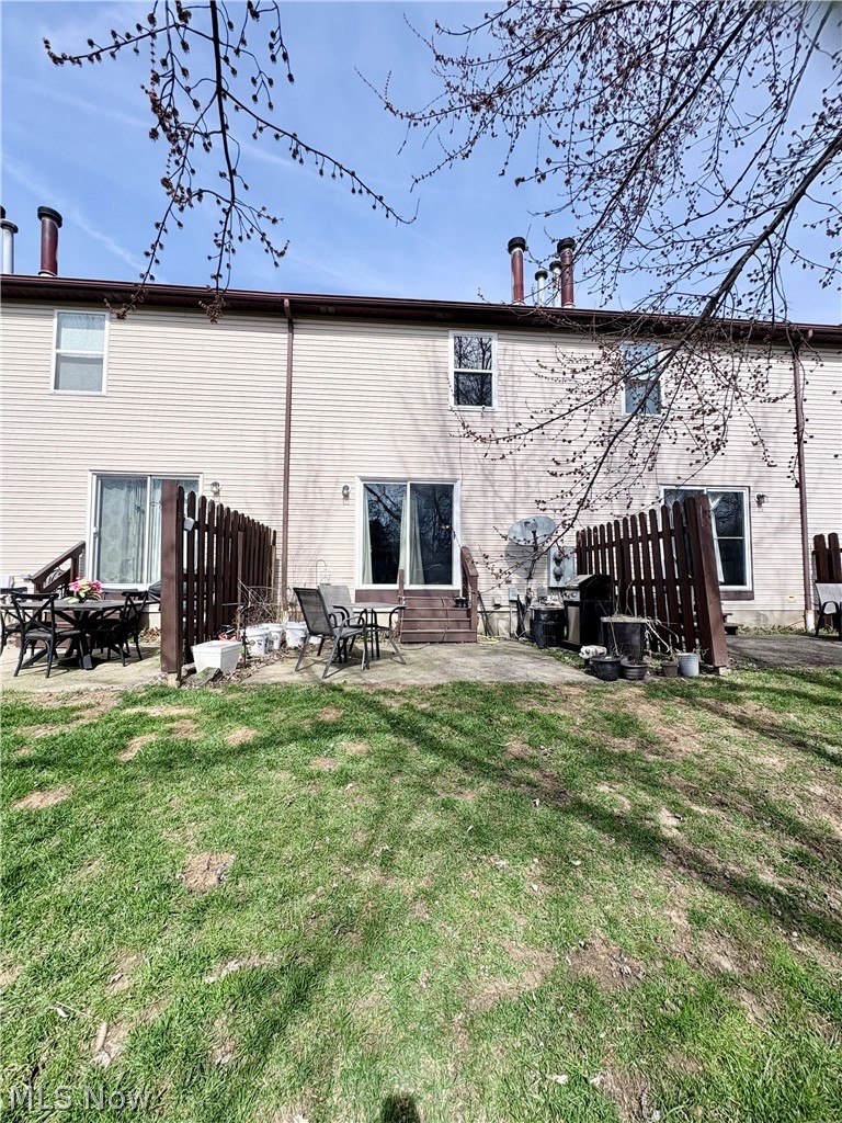 Maplecreek Twnhms - Residential