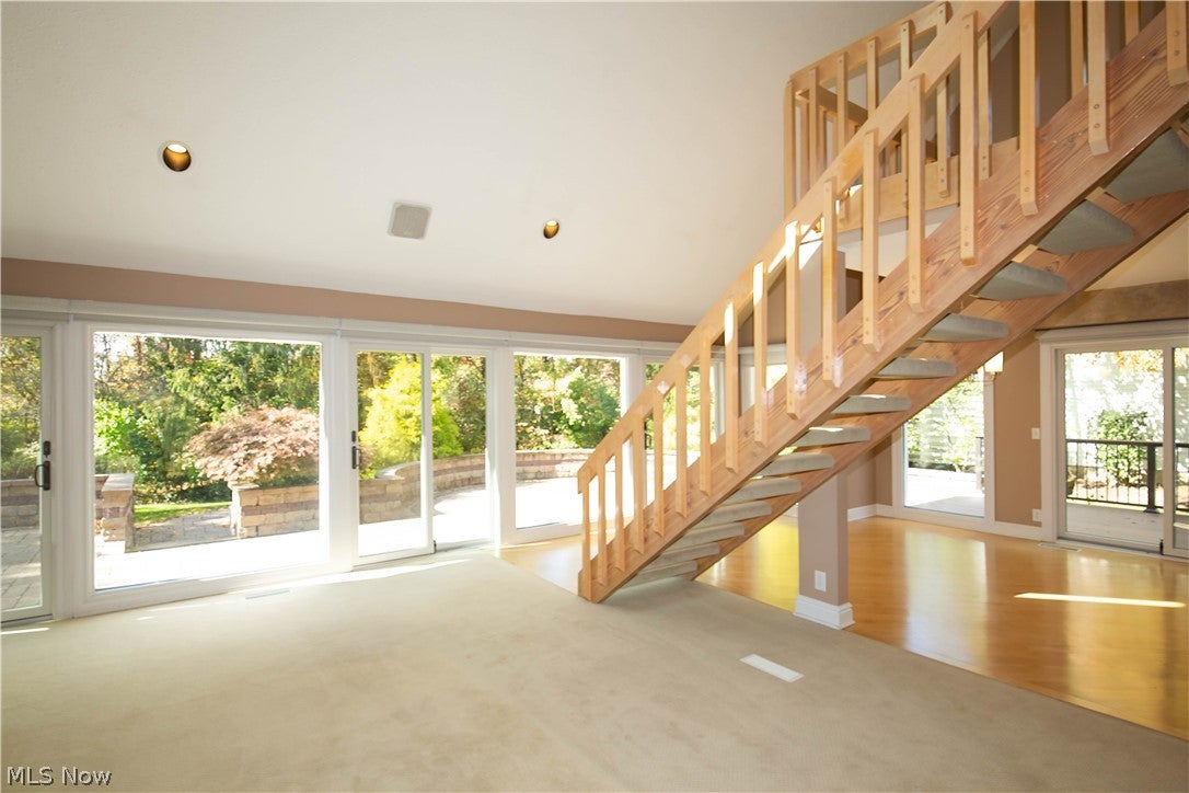 975 Meadowlark Circle
