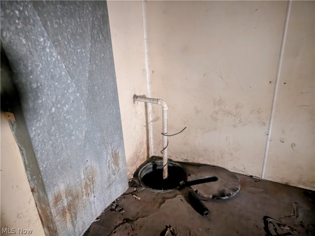 Frisbie Cos/Windemere 03 - Residential Income