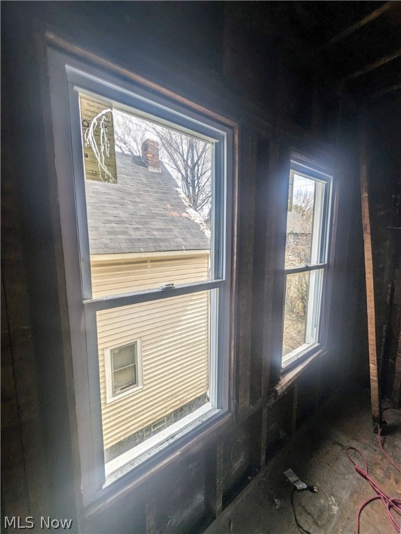 Frisbie Cos/Windemere 03 - Residential Income