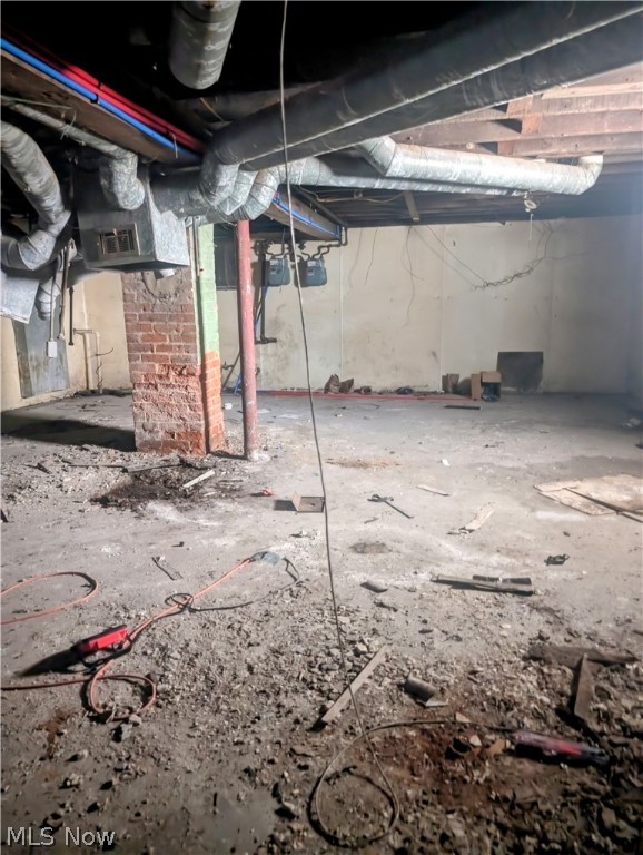 Frisbie Cos/Windemere 03 - Residential Income