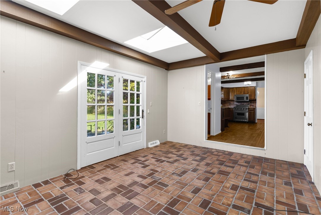 Elmknoll Heights - Residential