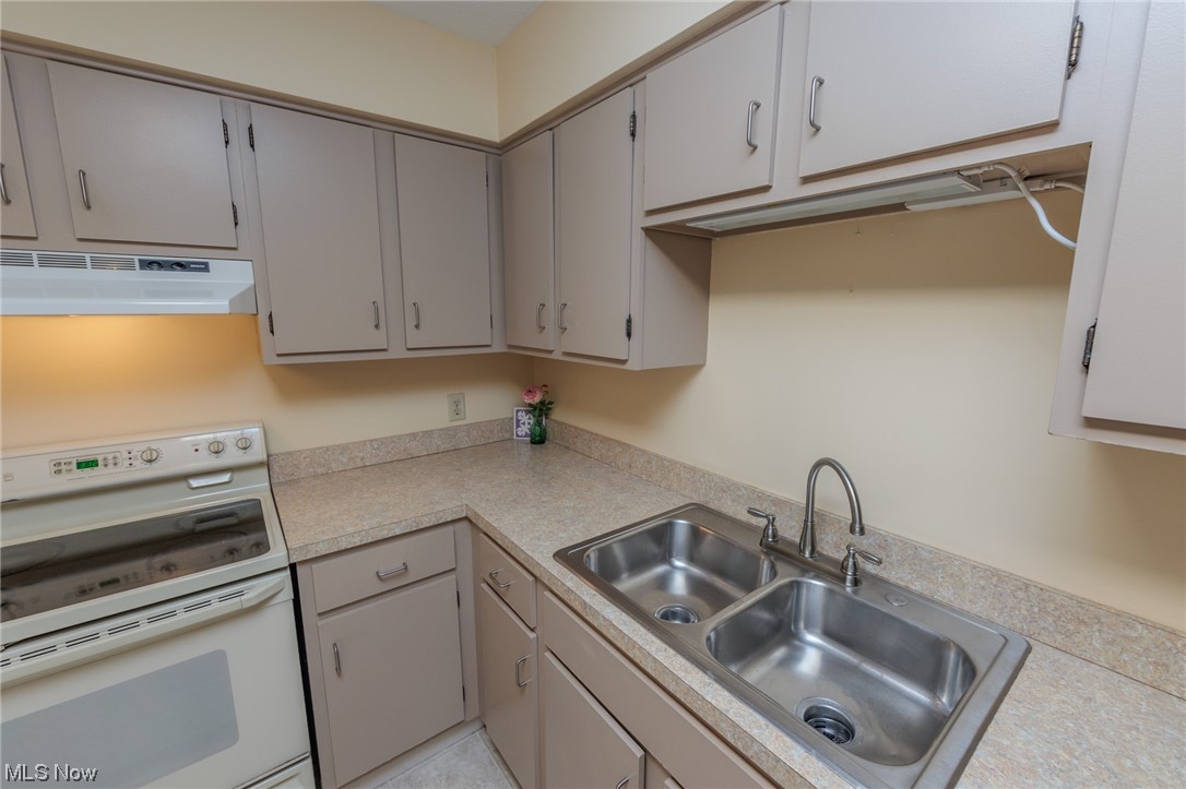 Lockwood Ridge Condo Prcl 2 - Residential