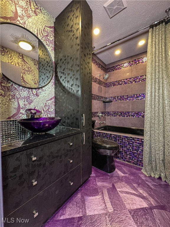 North Woods Condo - Residential