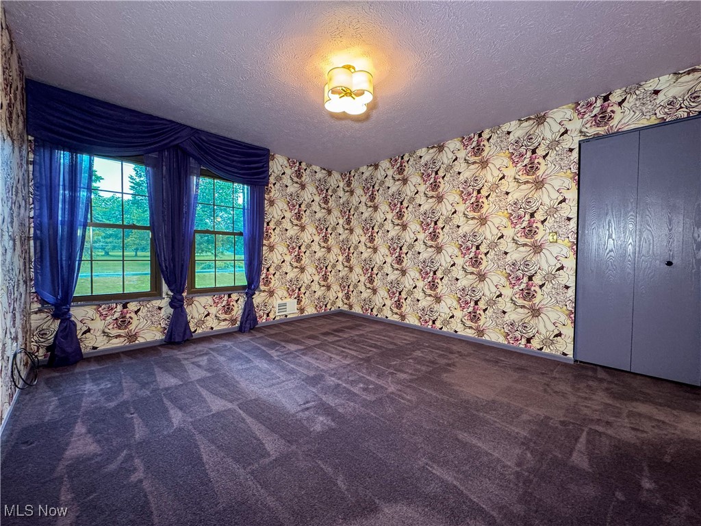 North Woods Condo - Residential