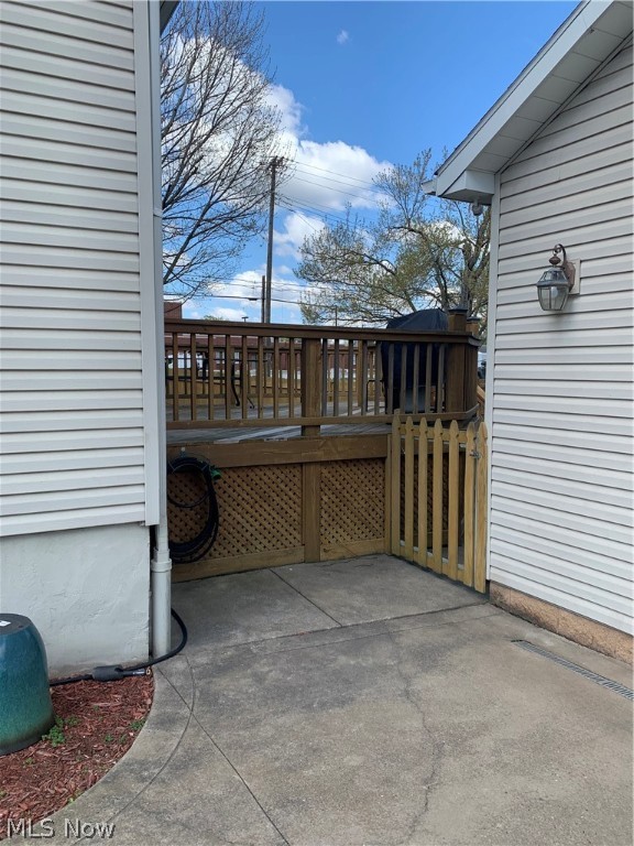 John Fischers Rivw Adn - Residential