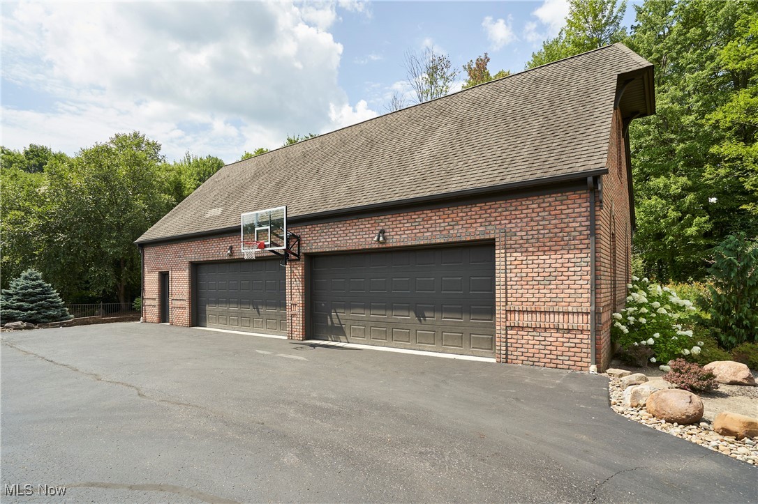 Richfield, Ohio 44286, United States, 6 Bedrooms Bedrooms, ,8 BathroomsBathrooms,Residential,Active,196494