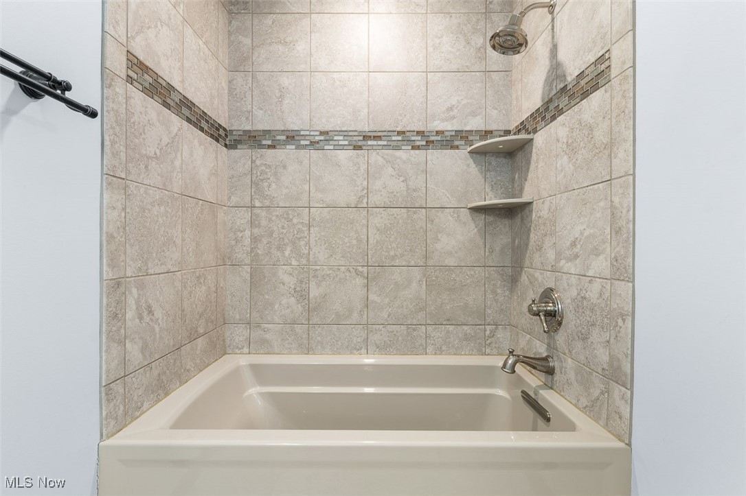 Willowdale Lake - Residential