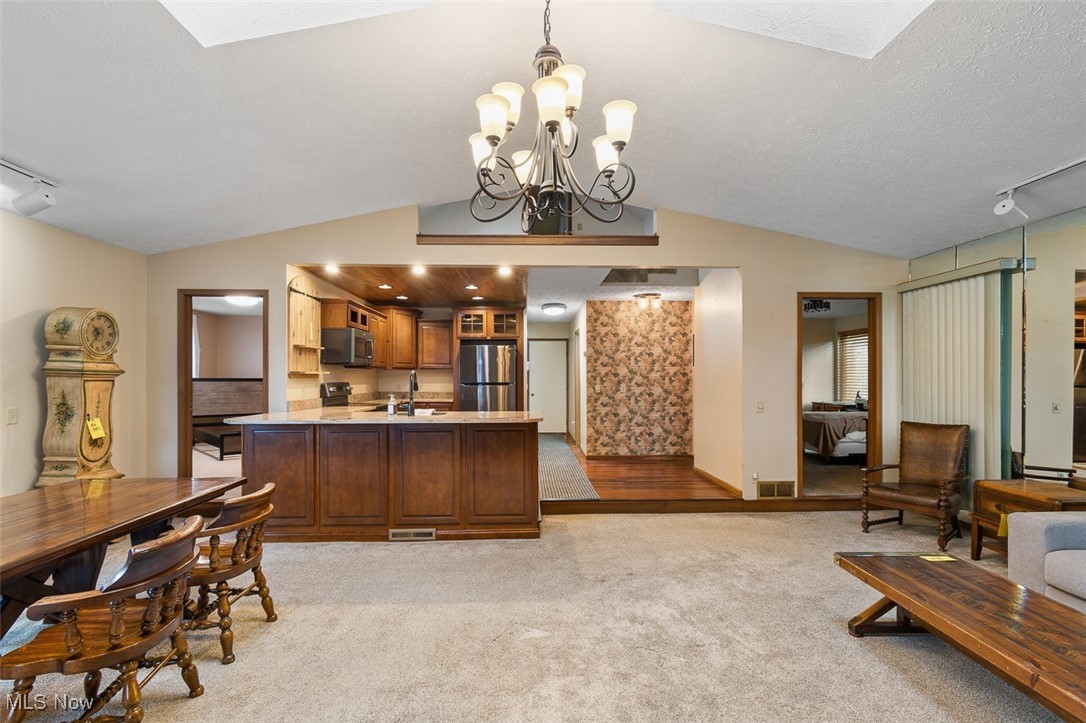 Willowdale Lake - Residential