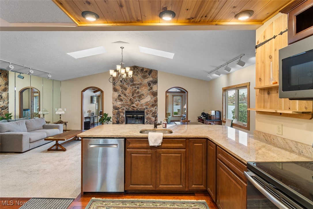 Willowdale Lake - Residential